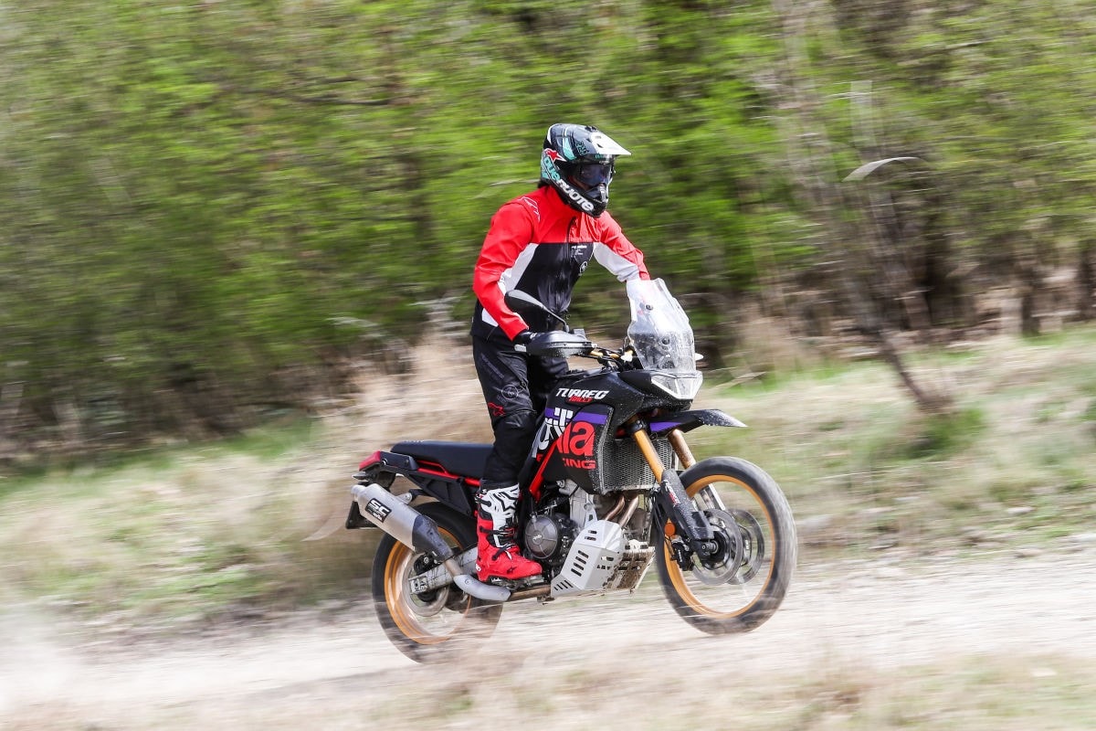 Aprilia Tuareg Rally 660: il ritorno di una leggenda, più cattiva e pronta al deserto +VIDEO+